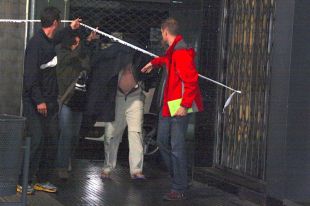 L'Audiència de Girona jutja l'acusat de cosir a ganivetades un veí d'Olot