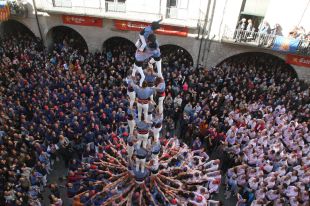 Els Marrecs fan història amb tres castells de 8 a la plaça del Vi de Girona