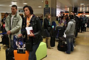 La UGT alerta que si no hi ha acord amb Ryanair es destruiran més del 30% dels llocs de treball