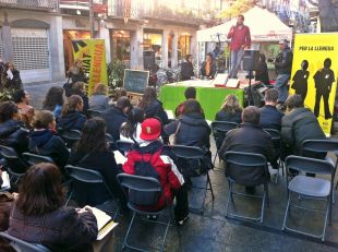 El Centre de Normalització Lingüística de Girona omple els carrers d'activitats