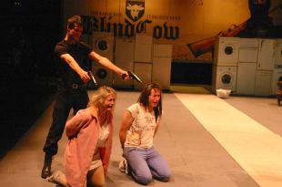 36 espectacles, onze estrenes i teatre d'actualitat centren la programació de La Planeta