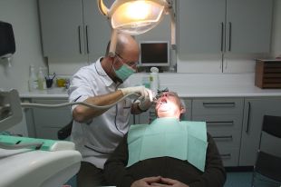 L'estrès incrementa les visites al dentista amb dents esquerdades o trencades