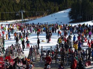Plena activitat a les pistes d'esquí i ocupació hotelera d'entre el 40 i el 80% aquest Nadal