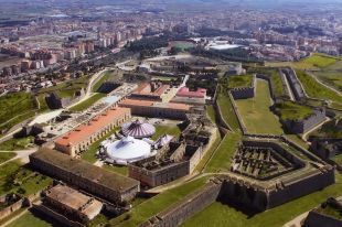 L'exèrcit espanyol obliga a traslladar el Festival del Circ de Figueres fora del castell