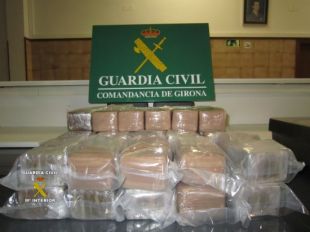 La Guàrdia Civil intercepta una furgoneta amb 47 quilos d'haixix a La Jonquera