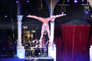 Darrer assaig general previ a la inauguració del Festival de Circ de Figueres