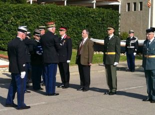 El director territorial d'Interior a Girona rep la medalla de la Defensa Nacional francesa