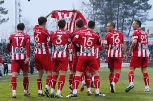 El Girona FC torna a guanyar i ja és tercer