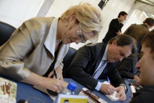 Xavier Bosch, Eduard Punset i Pilar Rahola els autors més venuts per Sant Jordi 
