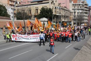 Clam a Girona contra les retallades, l'atur i la corrupció