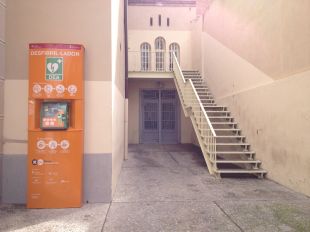 Figueres ja disposa de desfibril·ladors a la via pública