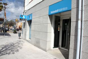 Atraquen a punta de pistola el Banc Sabadell de Bescanó