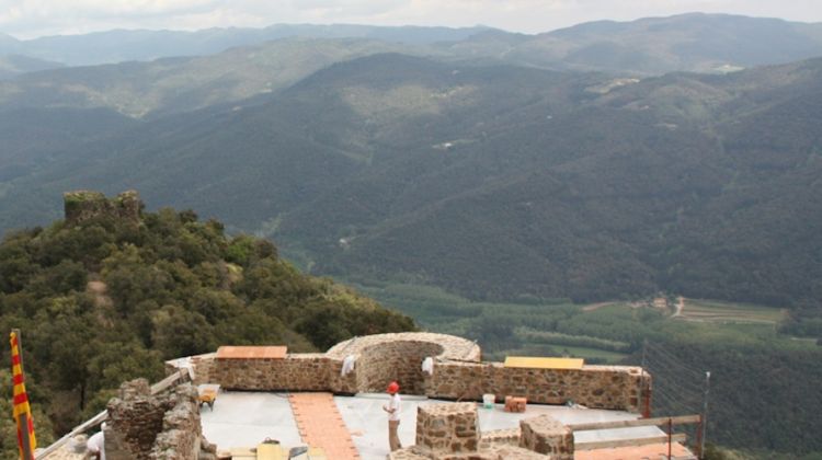 La terrassa del castell de Montsoriu que s'obrirà al públic aquest setembre © ACN