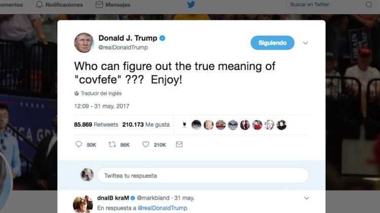 Trump retant els tuitaires demanant el significat de Covfefe