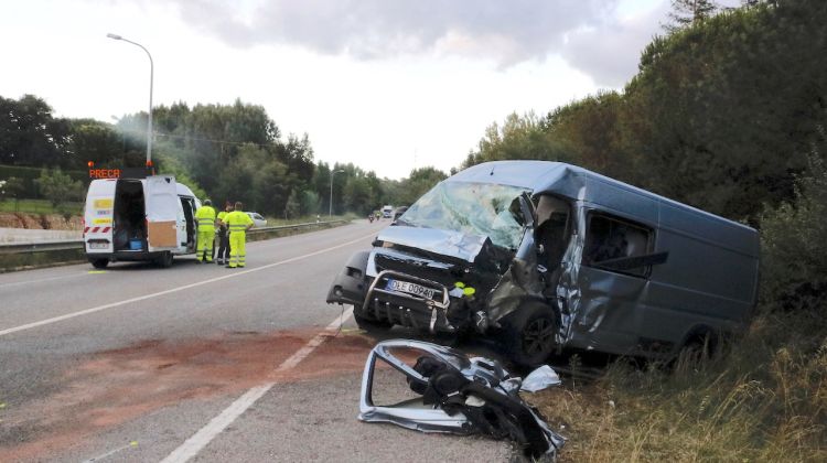 El vehicle en el qual viatjava la víctima mortal de l'accident. ACN