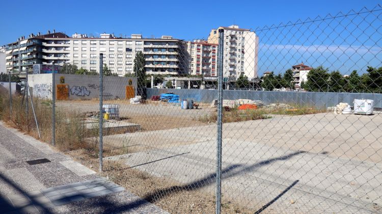 La zona del parc Central que encara queda per acabar. ACN