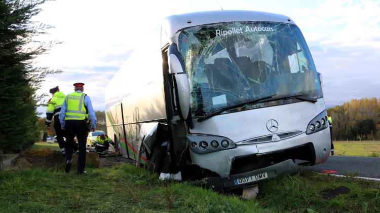 L'autocar sinistrat. ACN