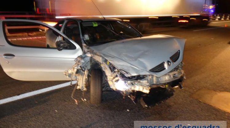 Un dels vehicles accidentats per conduir sota els efectes de l'alcohol