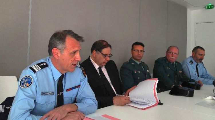 La roda de premsa conjunta que la Guàrdia Civil i la Gendarmeria van fer a Beziers ahir