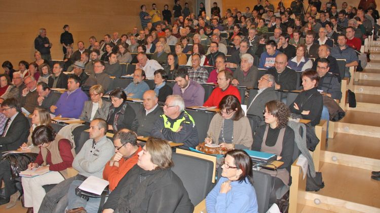 La sala petita de l'Auditori Palau de Congressos va resultar insuficient per donar cabuda a tothom © ACN