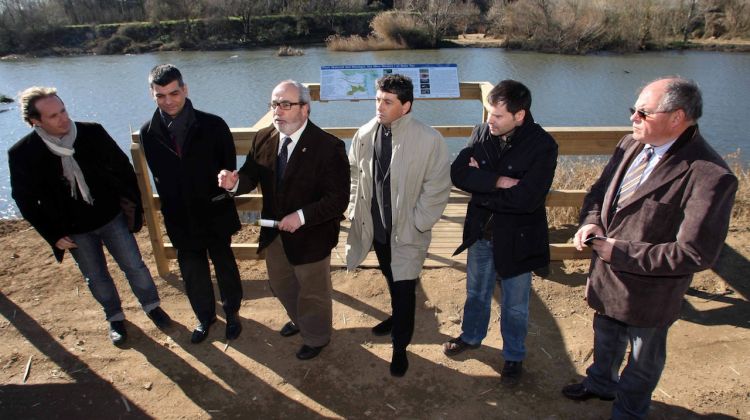 Les autoritats han assistit en la presentació dels resultats del projecte de recuperació de l'espai fluvial del riu Ter © ACN