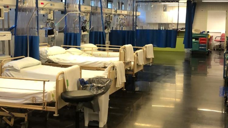 Àrea de Reanimació de l'Hospital Comarcal de Blanes, preparada per atendre els pacients més greus de la zona