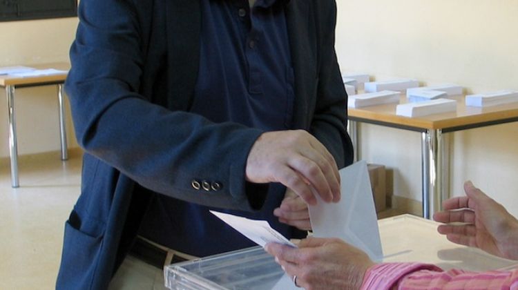El candidat d'ICV, Joan Olòriz, ha votat a Sant Daniel © ACN