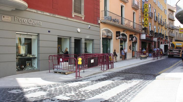 La vorera del carrer Lasauca ha estat ampliada © AG