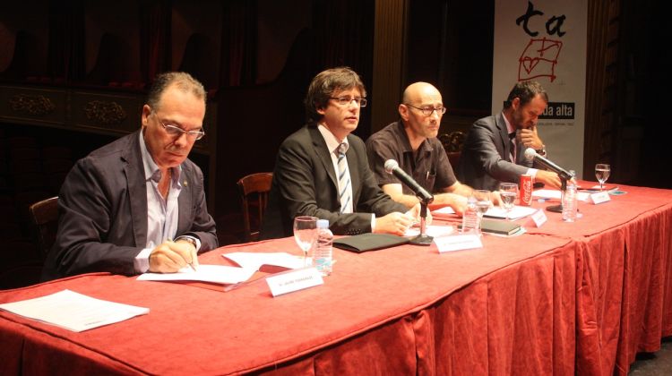 D'esquerra a dreta: Jaume Torramadé, Carles Puigdemont, Salvador Sunyer i Jordi Cabré © M. Estarriola