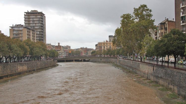 Imatge d'aquest matí de l'Onyar al seu pas per Girona