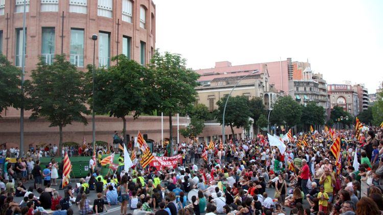 Més de 7.000 persones es manifesten a Girona en contra les retallades del govern espanyol © ACN