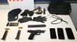 Detenen dos homes amb un cotxe robat, una pistola i 24 bales a Castelló d’Empúries