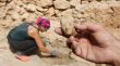 Descobreixen a Empúries un cap femení d’un vas ritual del segle VI aC