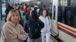 Els trens tornen a circular entre Portbou i Barcelona: ''És una sorpresa poder agafar el tren''