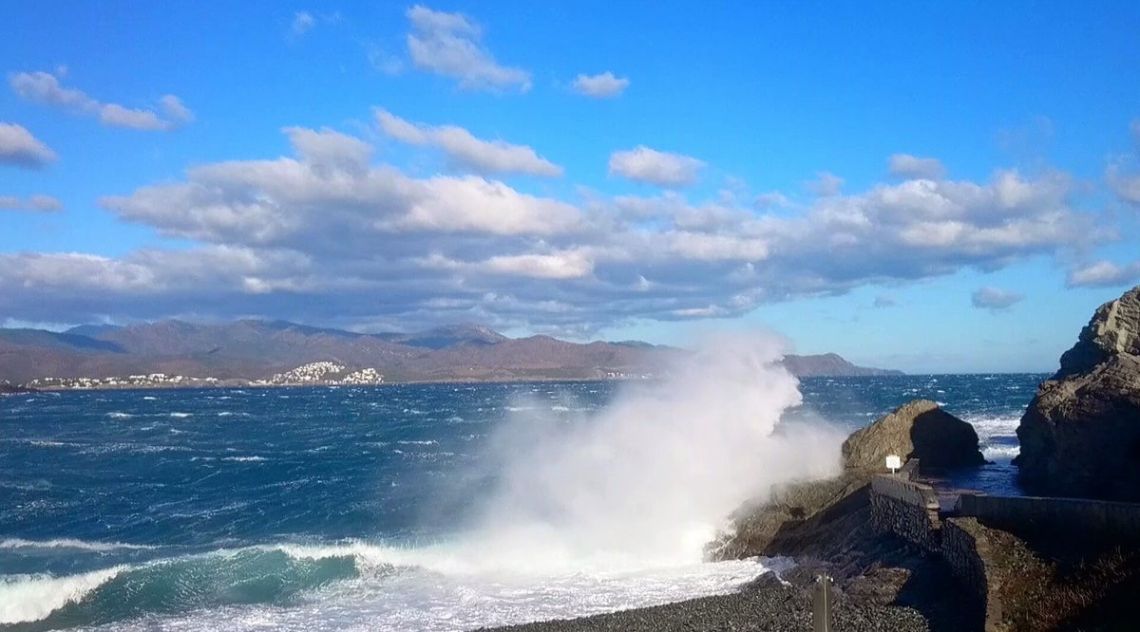 Protecció Civil alerta d'alteracions marítimes i ventades a l'Alt Empordà per dijous