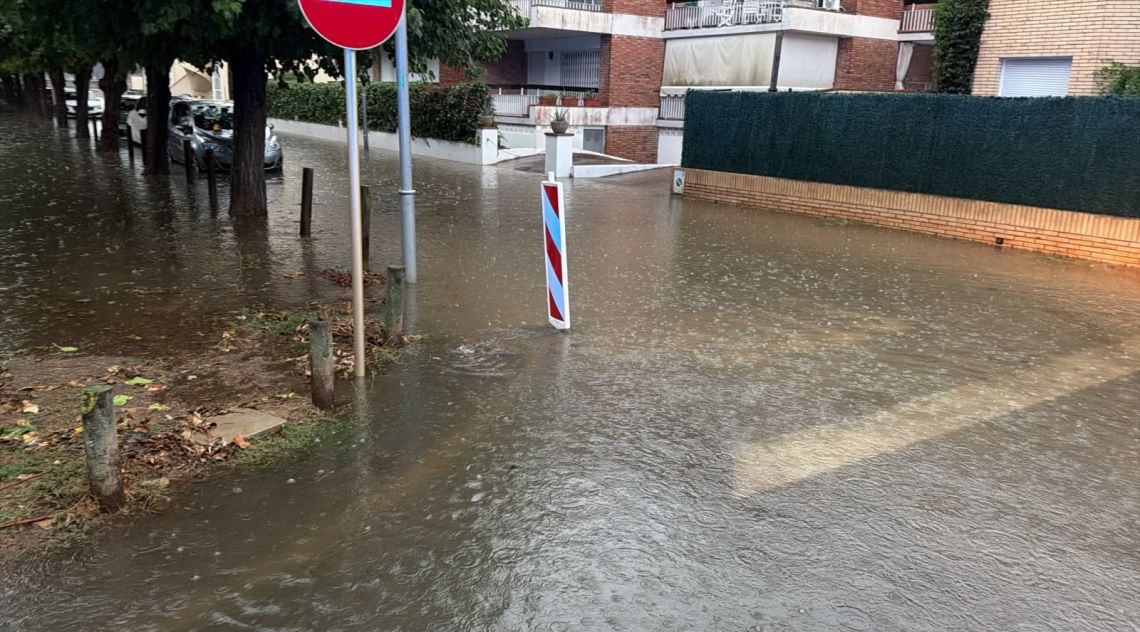 Protecció Civil manté les restriccions de mobilitat a sis comarques gironines per les pluges