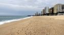 Un abocament d'aigües residuals obliga a tancar parcialment la Platja Gran de Platja d'Aro