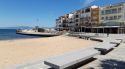 Prohibeixen el bany a la platja de les Barques de l’Escala per un abocament d’aigües residuals