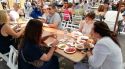 Palamós escalfa motors per una Fira de la Gamba que s'allarga fins la nit