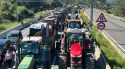 El bloqueig de l'AP-7 a la Jonquera compta amb més d'un centenar de tractors