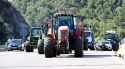 Els transportistes afirmen que els talls dels pagesos causen un ''greuge evident'' al sector