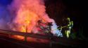Un vehicle de gas liquat s’incendia després de sortir de la via a Fogars de la Selva