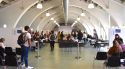 El primer 'Busco Feina' de Salt supera els 120 participants i 25 empreses