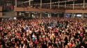 Unes 7.000 persones celebren a Girona els 20 anys de l'orquestra Di-Versiones