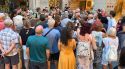 Veïns de Girona entreguen 6.848 firmes reclamant una millora en la recollida d'escombraries 
