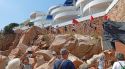 Mig centenar de persones reclamen reobrir el Camí de Ronda a Sant Feliu de Guíxols