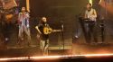 Oques Grasses omplen l'Acústica de Figueres en la nit més rodona del festival