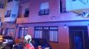 Tres ferits i una vintena de desallotjats per un incendi en un hostal de Roses