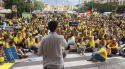 Unes 4.500 persones es manifesten a Girona per exigir més recursos a les aules i reduir la burocràcia