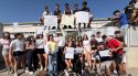 Alumnes de l'Institut de Llançà es manifesten per denunciar la calor a les aules